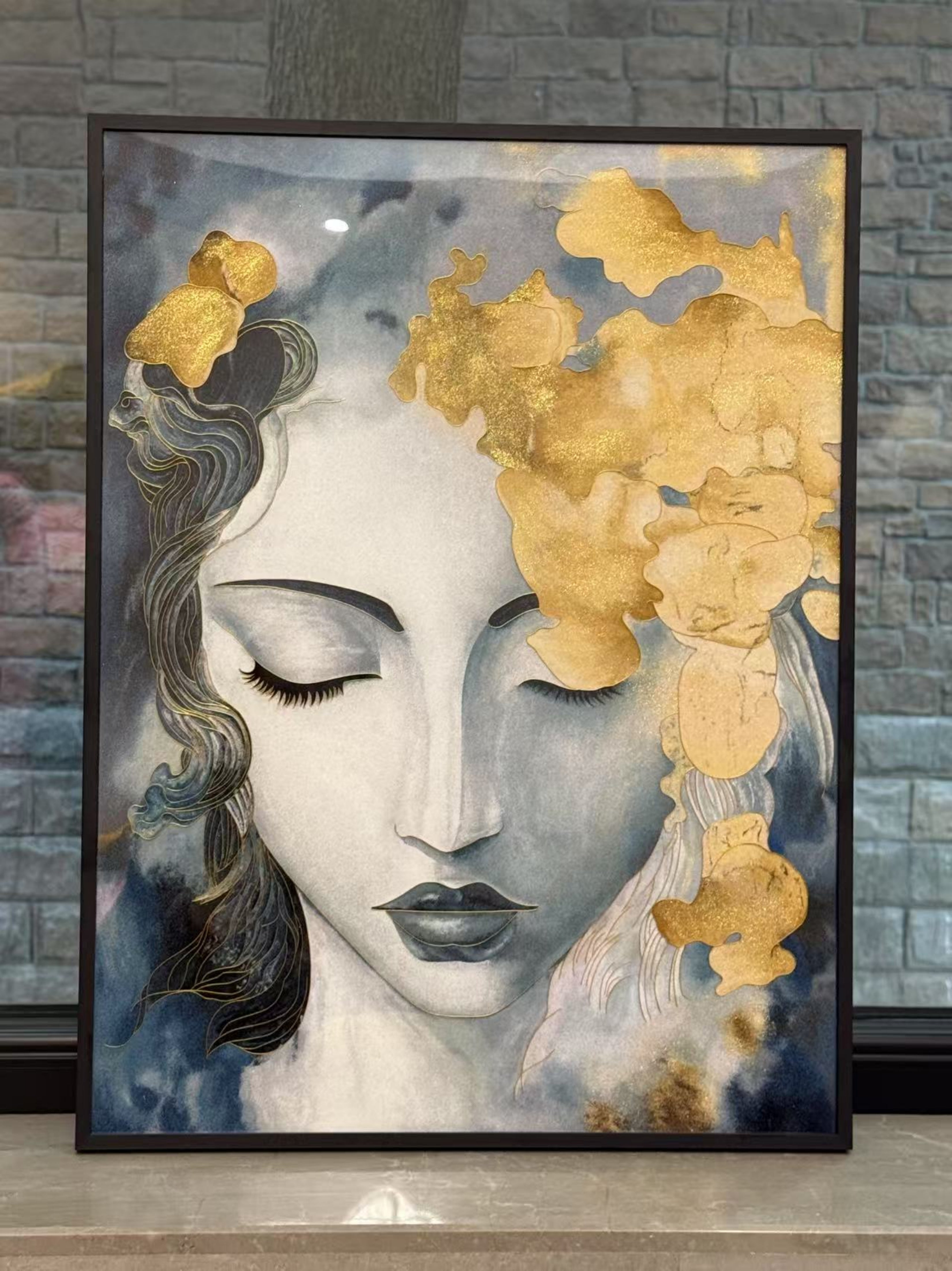 We offer custom commissions: simply choose your preferred image and specify your desired dimensions, and we’ll create a one-of-a-kind piece just for you. Please allow approximately 40 business days for completion.